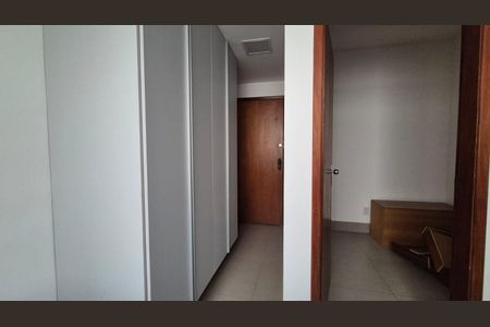 Apartamento para alugar com 150m², 3 quartos e 1 vaga