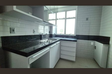 Cozinha de apartamento para alugar com 3 quartos, 150m² em Buritis, Belo Horizonte