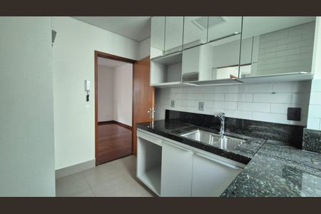 Cozinha de apartamento para alugar com 3 quartos, 150m² em Buritis, Belo Horizonte