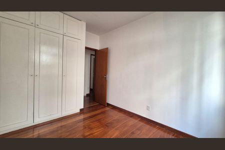 Apartamento para alugar com 150m², 3 quartos e 1 vaga Apartamento para alugar com 150m², 3 quartos e 1 vagaQuarto