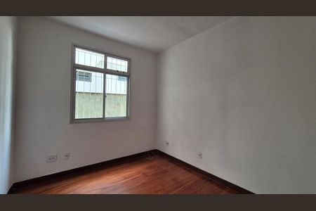 Apartamento para alugar com 150m², 3 quartos e 1 vaga Apartamento para alugar com 150m², 3 quartos e 1 vagaQuarto