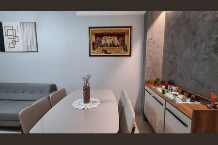 Casa à venda com 98m², 2 quartos e 1 vaga Casa à venda com 98m², 2 quartos e 1 vagaSala