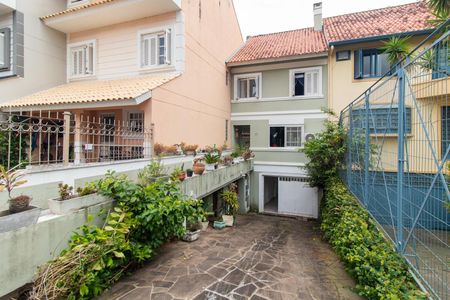 Casa para alugar com 150m², 3 quartos e 3 vagas