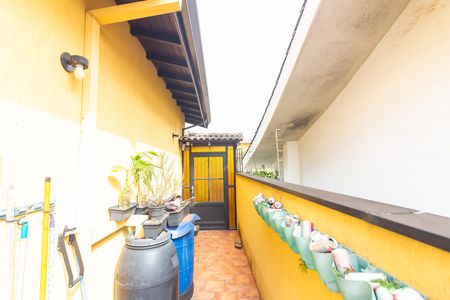 Casa à venda com 368m², 4 quartos e 10 vagas Casa à venda com 368m², 4 quartos e 10 vagasVaranda 1