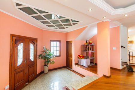 Casa à venda com 368m², 4 quartos e 10 vagas Casa à venda com 368m², 4 quartos e 10 vagasSala