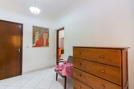 Casa à venda com 368m², 4 quartos e 10 vagas Casa à venda com 368m², 4 quartos e 10 vagasQuarto 5