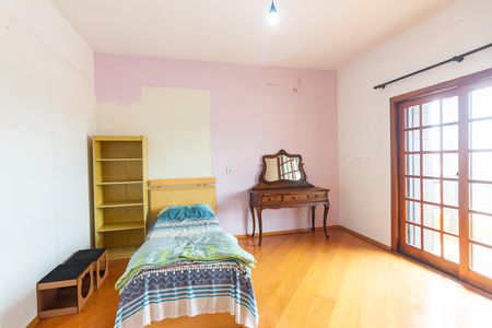 Casa à venda com 368m², 4 quartos e 10 vagas Casa à venda com 368m², 4 quartos e 10 vagasQuarto 1