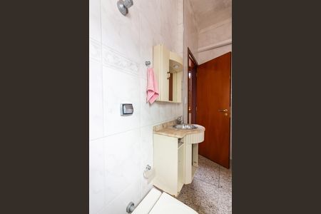 Casa à venda com 368m², 4 quartos e 10 vagas Casa à venda com 368m², 4 quartos e 10 vagasBanheiro 1