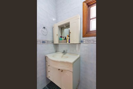 Casa à venda com 368m², 4 quartos e 10 vagas Casa à venda com 368m², 4 quartos e 10 vagasBanheiro 2