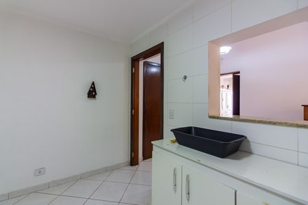 Casa à venda com 368m², 4 quartos e 10 vagas Casa à venda com 368m², 4 quartos e 10 vagasCozinha 2