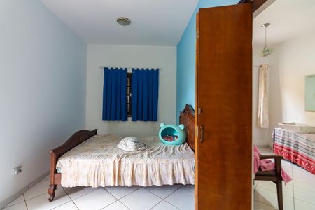 Casa à venda com 368m², 4 quartos e 10 vagas Casa à venda com 368m², 4 quartos e 10 vagasQuarto 4