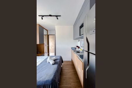 Cozinha de kitnet/studio para alugar com 1 quarto, 30m² em Barra Funda, São Paulo