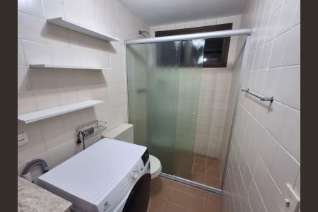 Banheiro de apartamento para alugar com 1 quarto, 43m² em Jardim Paulista, São Paulo