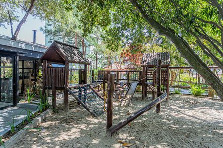 Apartamento à venda com 72m², 2 quartos e 1 vaga Apartamento à venda com 72m², 2 quartos e 1 vagaÁrea comum - Playground