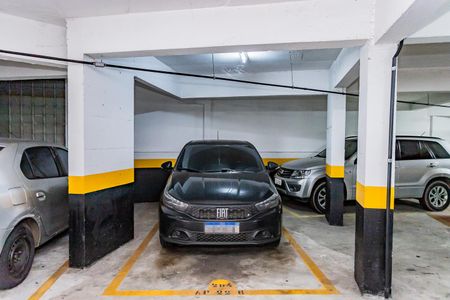 Apartamento à venda com 72m², 2 quartos e 1 vaga Apartamento à venda com 72m², 2 quartos e 1 vagaGaragem