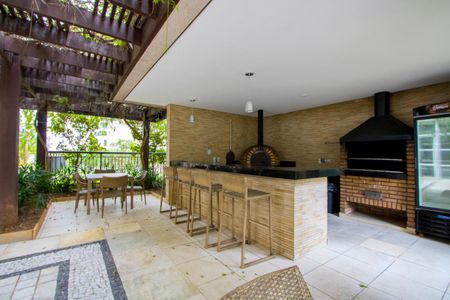 Apartamento à venda com 236m², 3 quartos e 4 vagas Apartamento à venda com 236m², 3 quartos e 4 vagasÁrea comum - Churrasqueira