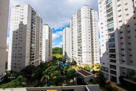 Apartamento à venda com 236m², 3 quartos e 4 vagas Apartamento à venda com 236m², 3 quartos e 4 vagasVista da varanda
