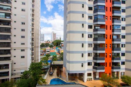 Apartamento à venda com 236m², 3 quartos e 4 vagas Apartamento à venda com 236m², 3 quartos e 4 vagasVista do quarto 2