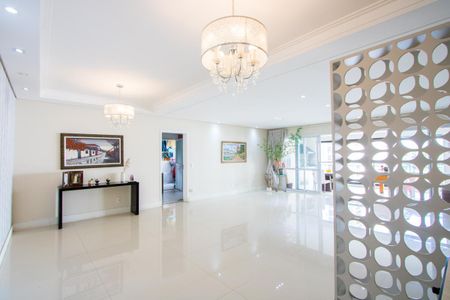 Apartamento à venda com 236m², 3 quartos e 4 vagas Apartamento à venda com 236m², 3 quartos e 4 vagasSala