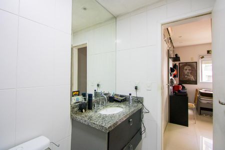 Apartamento à venda com 236m², 3 quartos e 4 vagas Apartamento à venda com 236m², 3 quartos e 4 vagasBanheiro do quarto 3