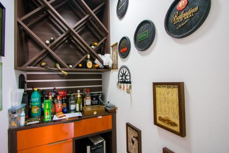 Apartamento à venda com 236m², 3 quartos e 4 vagas Apartamento à venda com 236m², 3 quartos e 4 vagasCozinha - Despensa