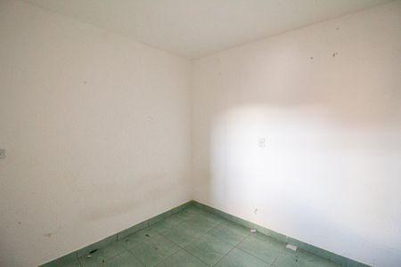 Quarto de casa para alugar com 1 quarto, 30m² em Vila Menck, Osasco