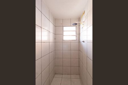 Banheiro de casa para alugar com 1 quarto, 30m² em Vila Menck, Osasco