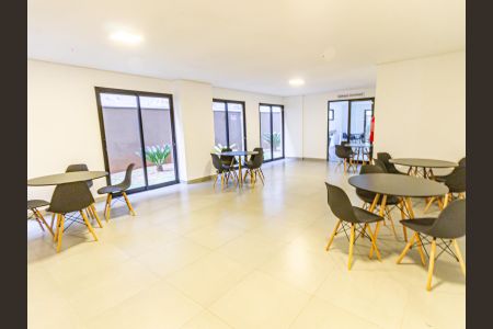 Apartamento para alugar com 34m², 1 quarto e 1 vaga Apartamento para alugar com 34m², 1 quarto e 1 vagaÁrea comum - Salão de festas