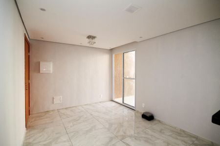 Sala de apartamento para alugar com 2 quartos, 47m² em Rio Cotia, Cotia