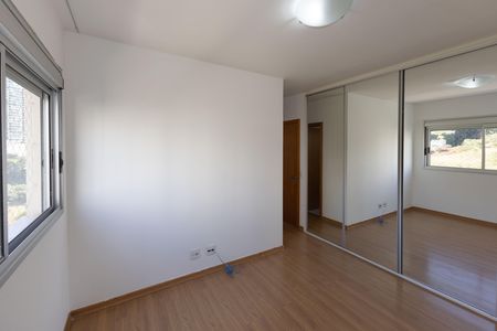 Apartamento à venda com 126m², 3 quartos e 2 vagasSuíte 1