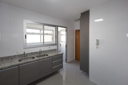 Apartamento à venda com 126m², 3 quartos e 2 vagasCozinha