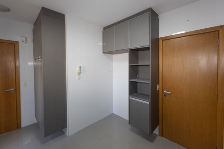 Apartamento à venda com 126m², 3 quartos e 2 vagasCozinha