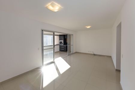Apartamento à venda com 126m², 3 quartos e 2 vagasSala