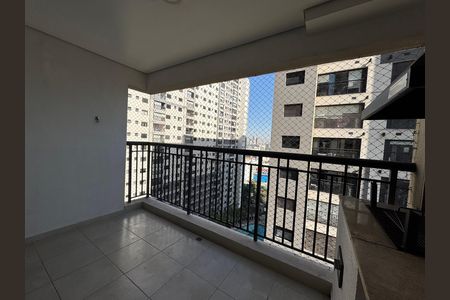 Sacada  de apartamento para alugar com 2 quartos, 62m² em Continental, Osasco