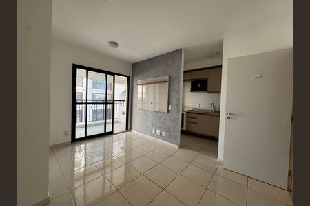 Sala de apartamento para alugar com 2 quartos, 62m² em Continental, Osasco