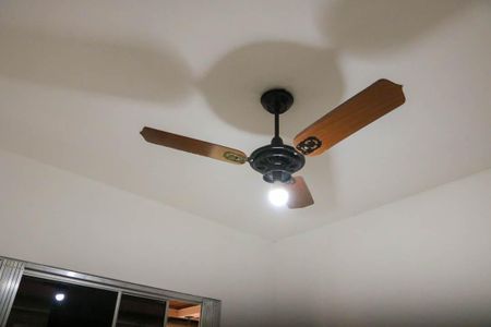 Apartamento à venda com 77m², 3 quartos e 1 vaga Apartamento à venda com 77m², 3 quartos e 1 vagaQuarto 2