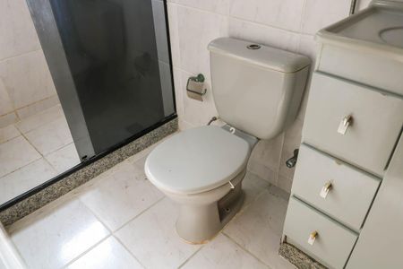 Apartamento à venda com 77m², 3 quartos e 1 vaga Apartamento à venda com 77m², 3 quartos e 1 vagaBanheiro