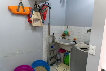 Casa de condomínio para alugar com 500m², 3 quartos e 2 vagasLavanderia