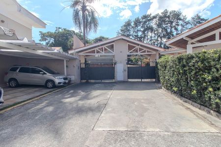 Casa de condomínio à venda com 110m², 3 quartos e 2 vagasEntrada