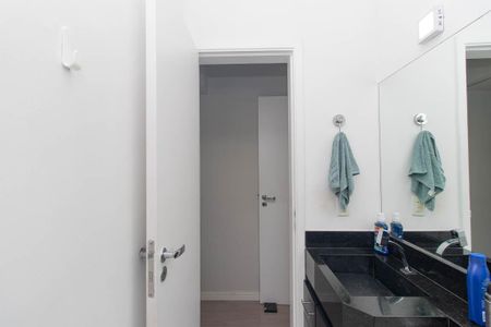 Casa de condomínio à venda com 110m², 3 quartos e 2 vagasBanheiro da Suíte