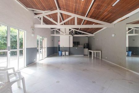 Casa de condomínio à venda com 110m², 3 quartos e 2 vagasÁrea comum - Salão de festas