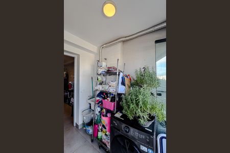 Apartamento à venda com 123m², 3 quartos e 2 vagas Apartamento à venda com 123m², 3 quartos e 2 vagasÁrea de Serviço
