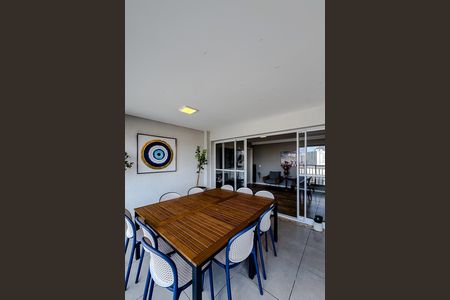 Apartamento à venda com 123m², 3 quartos e 2 vagas Apartamento à venda com 123m², 3 quartos e 2 vagasVaranda da Sala