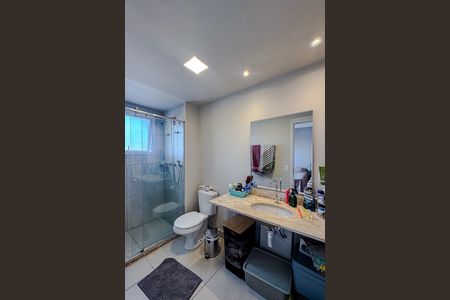 Apartamento à venda com 123m², 3 quartos e 2 vagas Apartamento à venda com 123m², 3 quartos e 2 vagasBanheiro da Suíte