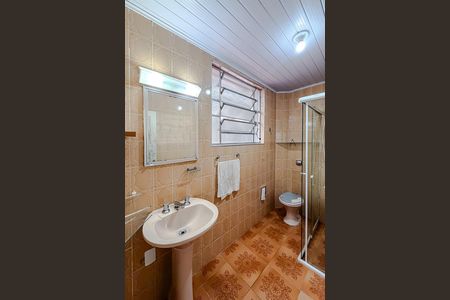Casa à venda com 134m², 2 quartos e 1 vagaBanheiro