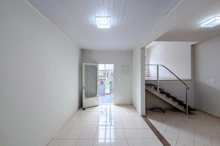 Casa à venda com 134m², 2 quartos e 1 vagaSala