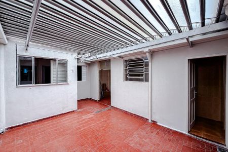 Casa à venda com 134m², 2 quartos e 1 vagaÁrea externa