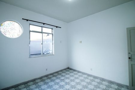 Sala de apartamento para alugar com 2 quartos, 70m² em Vista Alegre, Rio de Janeiro