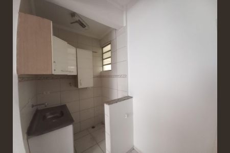 Cozinha de apartamento à venda com 2 quartos, 43m² em Santa Ifigênia, São Paulo