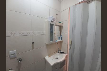 Banheiro de apartamento à venda com 2 quartos, 43m² em Santa Ifigênia, São Paulo